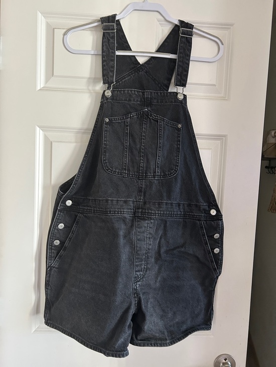 Old Navy Denim - Old Navy slouchy jean Shortalls 3.5 inseam size XL